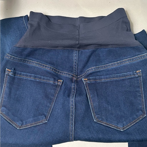 Old Navy Maternity Full Panel Tall Skinny Jeans - Picture 5 of 8